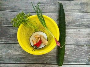 抢瓜吃的图片,抢瓜大战一触即发